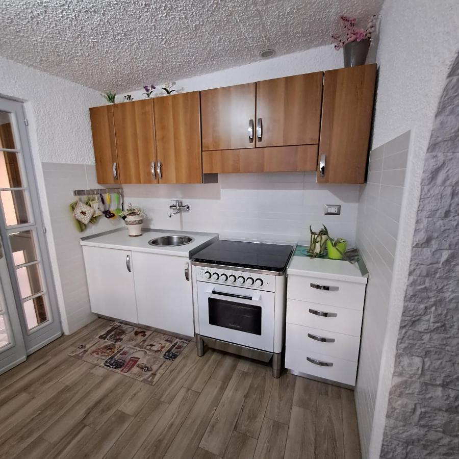 Bouganville Casa Vacanza Ambiente Climatizzato Con Wi Fi ピネート エクステリア 写真