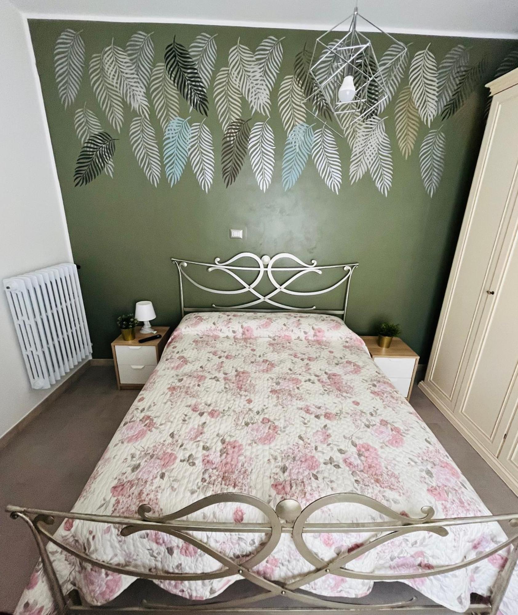 Bouganville Casa Vacanza Ambiente Climatizzato Con Wi Fi ピネート エクステリア 写真