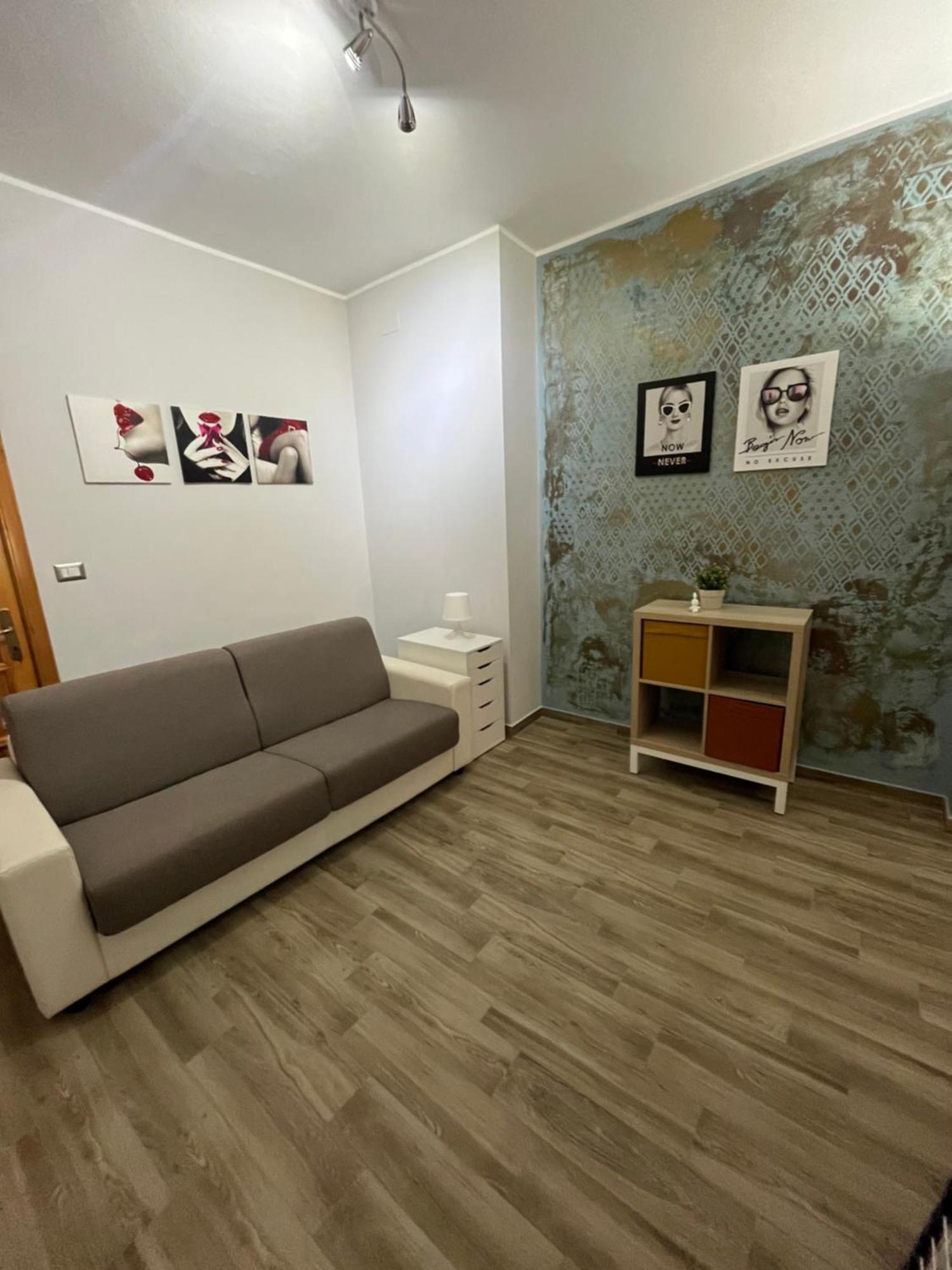 Bouganville Casa Vacanza Ambiente Climatizzato Con Wi Fi ピネート エクステリア 写真