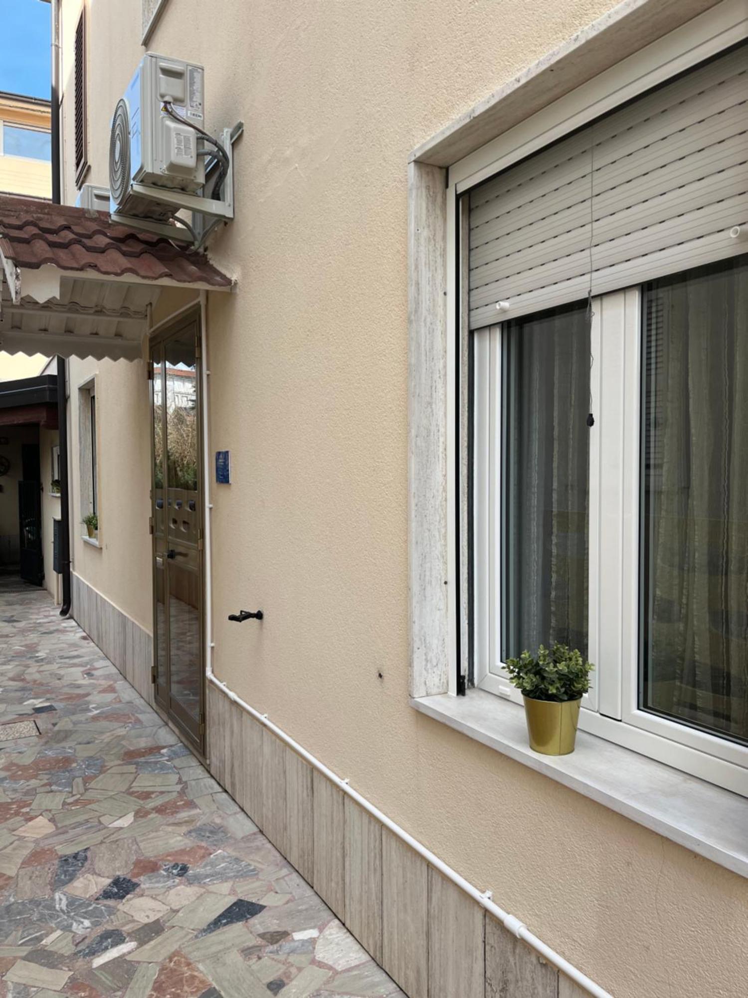 Bouganville Casa Vacanza Ambiente Climatizzato Con Wi Fi ピネート エクステリア 写真