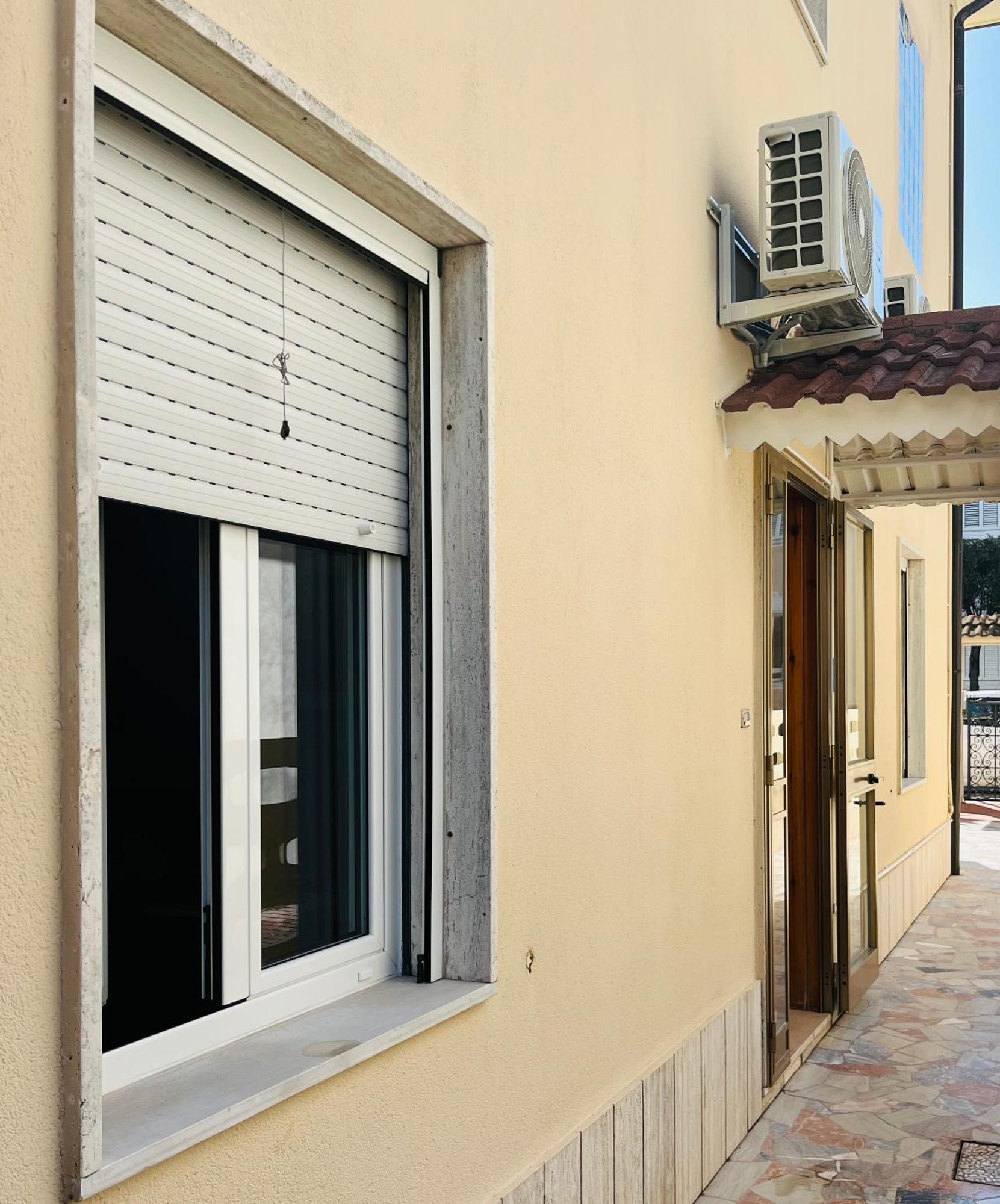 Bouganville Casa Vacanza Ambiente Climatizzato Con Wi Fi ピネート エクステリア 写真