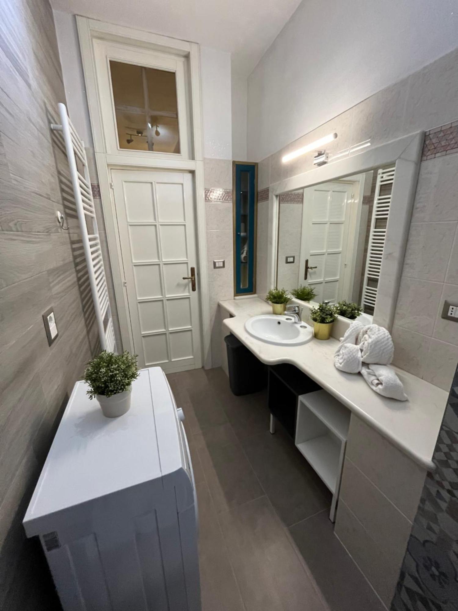 Bouganville Casa Vacanza Ambiente Climatizzato Con Wi Fi ピネート エクステリア 写真